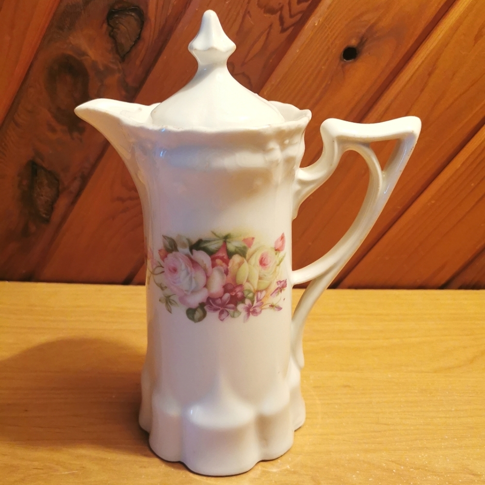 Victorian  Porcelain Pot